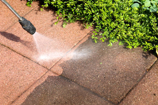 Why Choose Our Certified Pressure Washing Experts for Your Project Needs in Tukwila, WA?